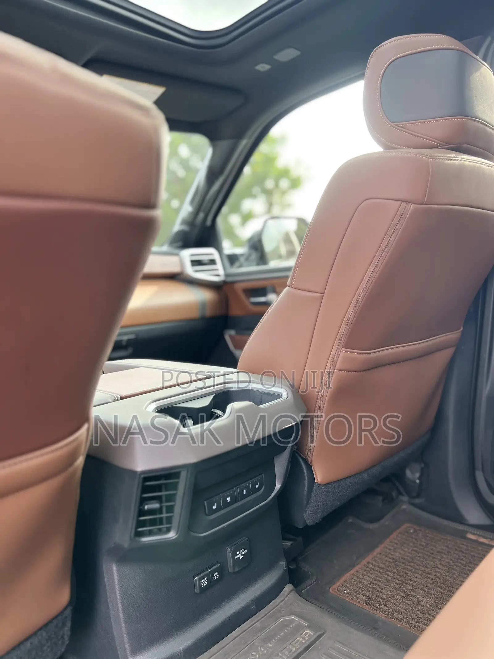 Toyota Tundra 1794 2022 Silver