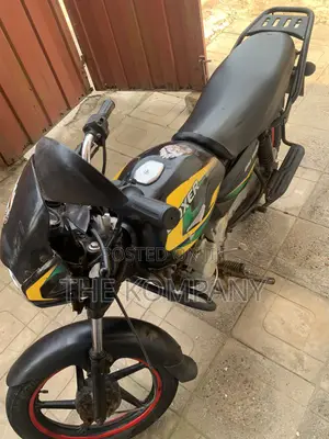 Bajaj Boxer 150 UG 2023 Black