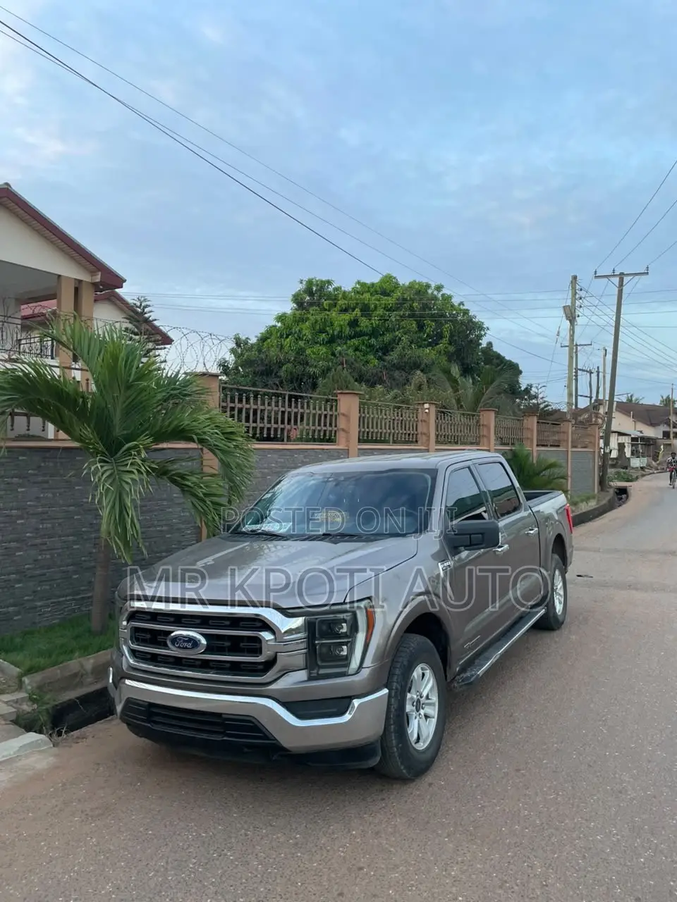 Ford F-150 2022 Gray