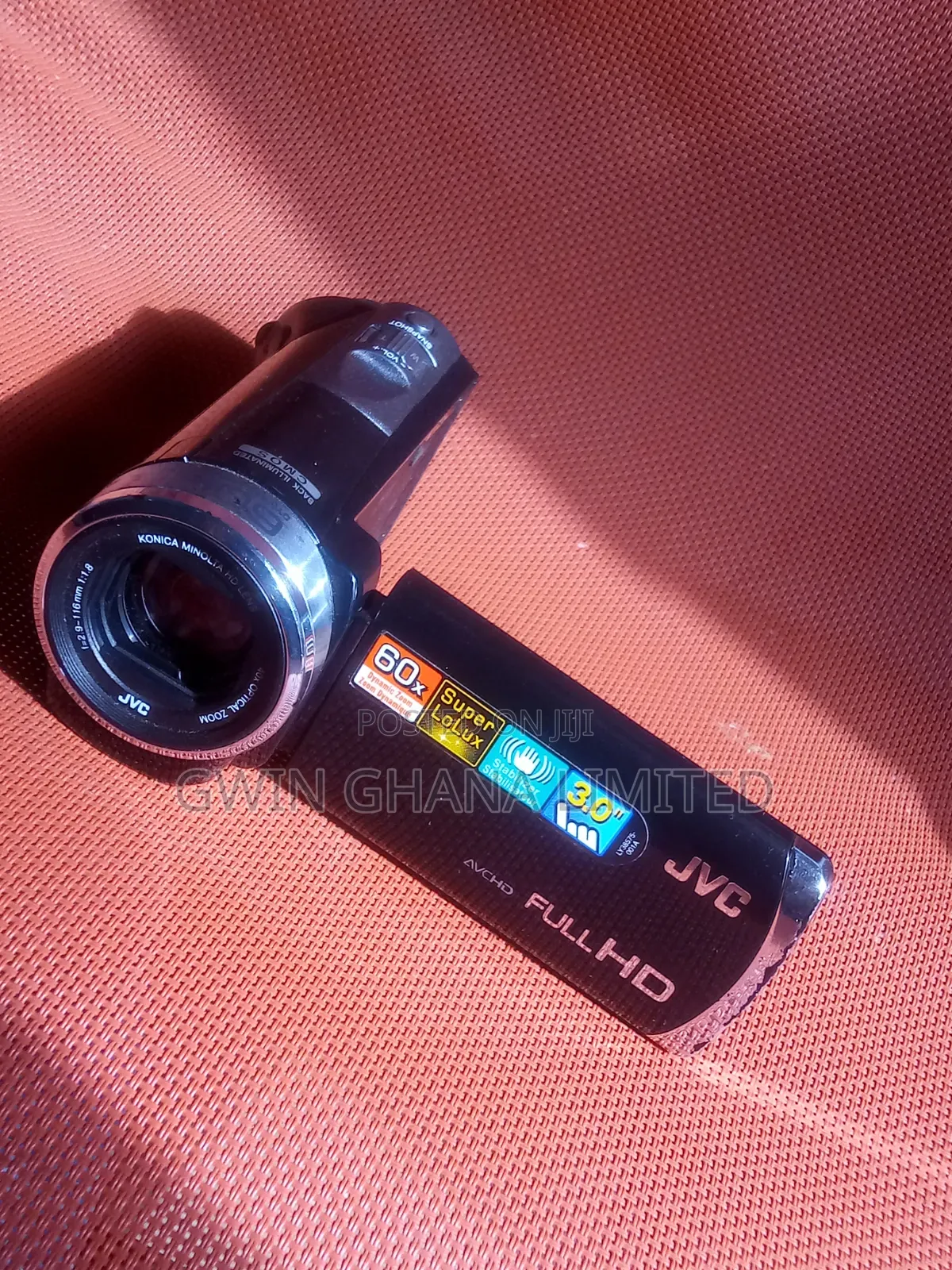 JVC Everiojvc Gz-E300bu Full HD . HDMI for Live videos.neat
