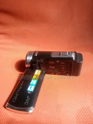 JVC Everiojvc Gz-E300bu Full HD . HDMI for Live videos.neat