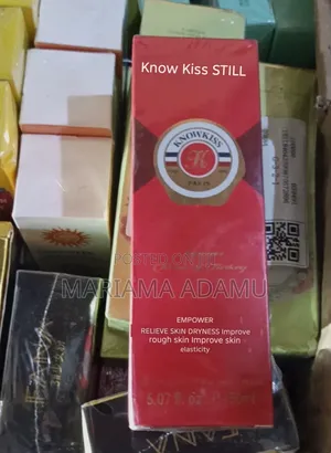 KnowKiss Paris Double Layer Essential Oils