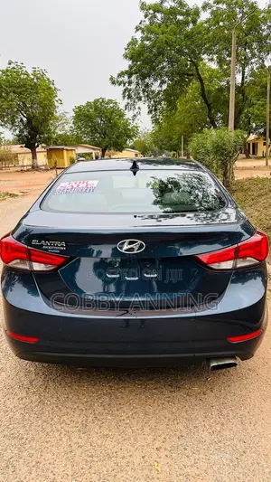 Hyundai Elantra Limited 4dr Sedan (1.8L 4cyl 6A) 2014 Blue