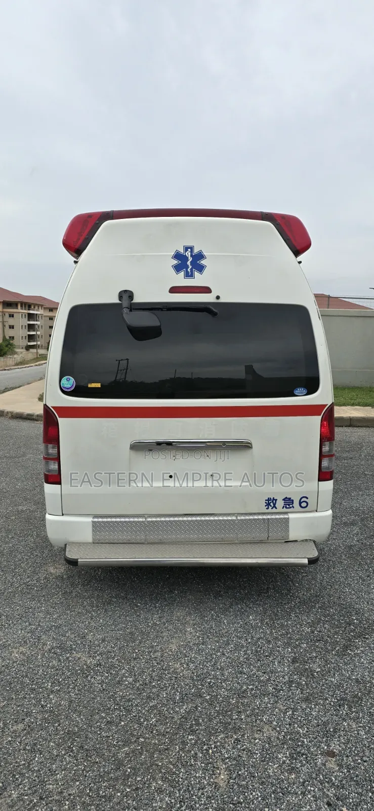 Toyota HiAce 2013 White