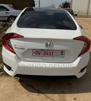 Honda Civic EX 4dr Hatchback (1.5L 4cyl) 2017 White
