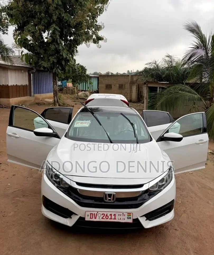 Honda Civic EX 4dr Hatchback (1.5L 4cyl) 2017 White