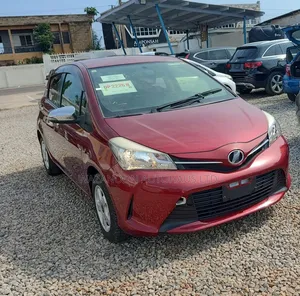 Toyota Vitz 1.3 FWD 5dr 2015 Red