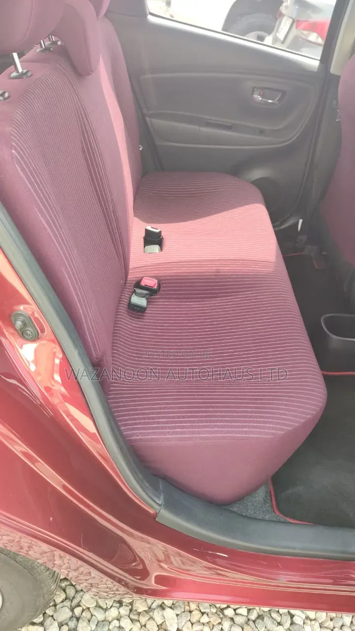 Toyota Vitz 1.3 FWD 5dr 2015 Red