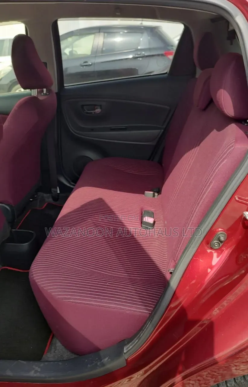 Toyota Vitz 1.3 FWD 5dr 2015 Red