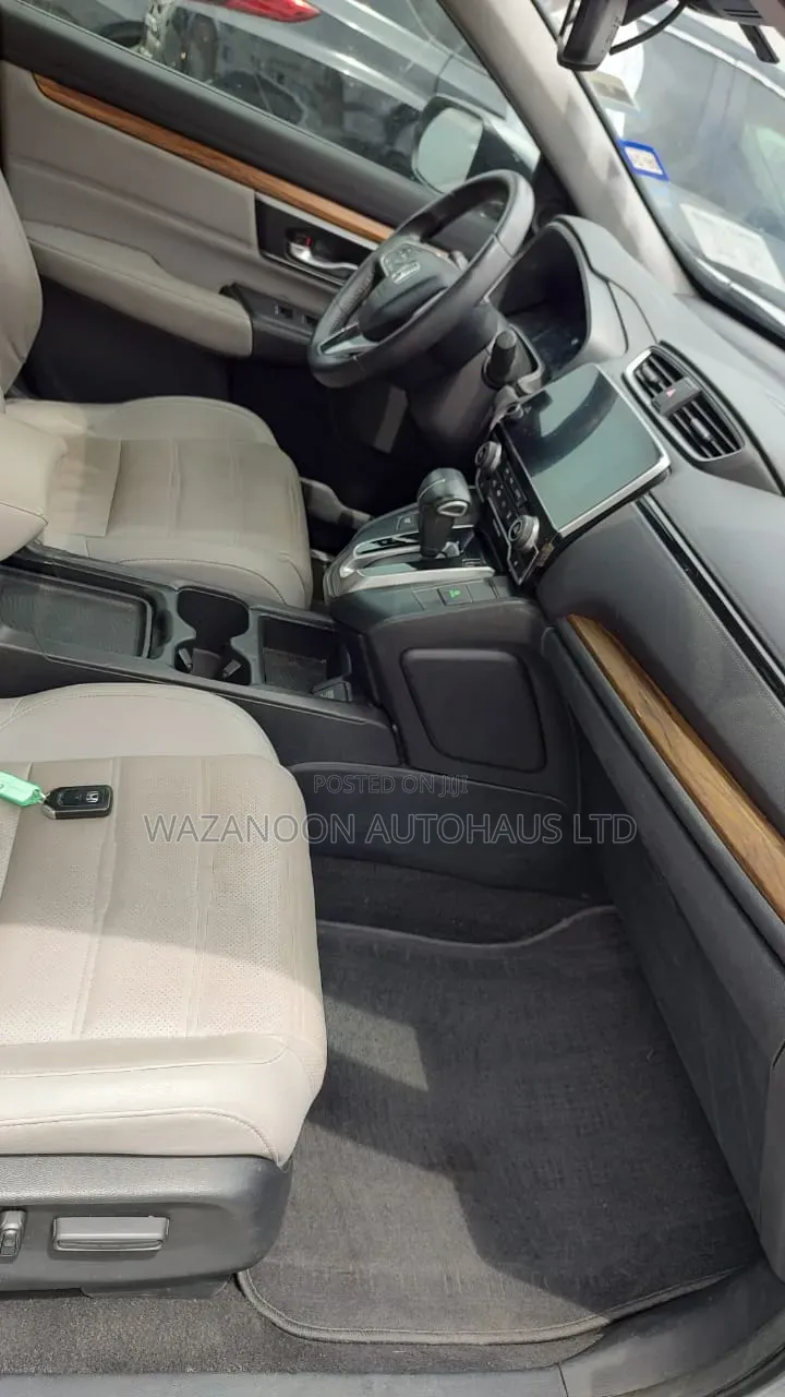 Honda CR-V Touring 4dr SUV (1.5L 4cyl CVT) 2017 Silver