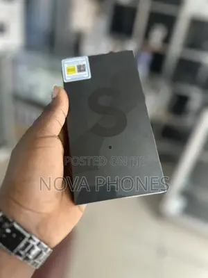 New Samsung Galaxy S22 5G 256 GB