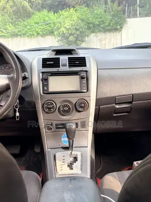 Toyota Corolla S 5-Speed 2013 Black