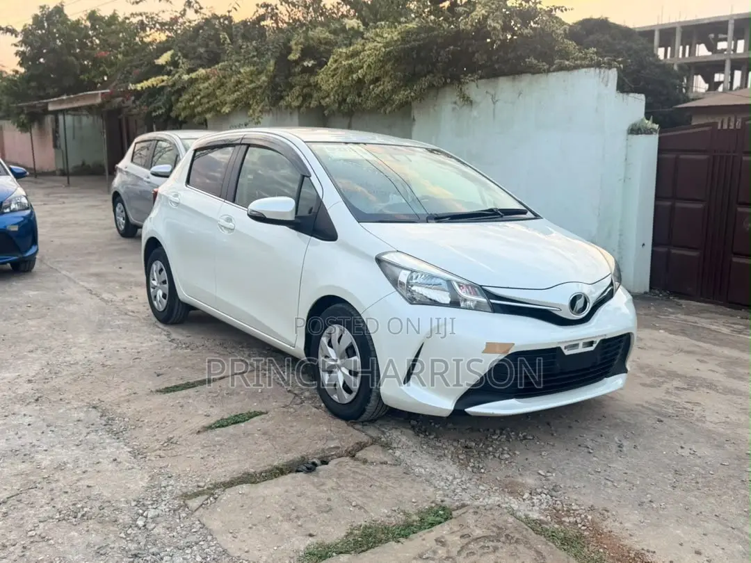 Toyota Vitz 1.5 FWD 3dr 2017 White