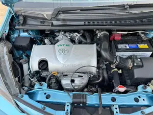 Toyota Vitz 1.5 FWD 3dr 2017 Blue