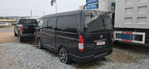 Toyota HiAce 2013 Black