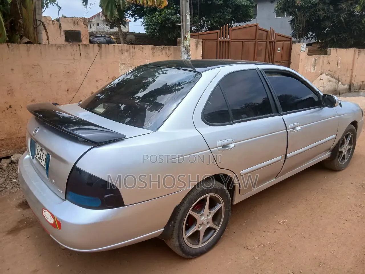 Nissan Sentra 2000 Silver