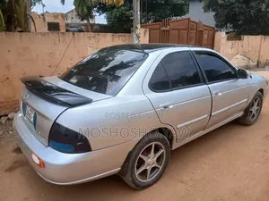 Nissan Sentra 2000 Silver
