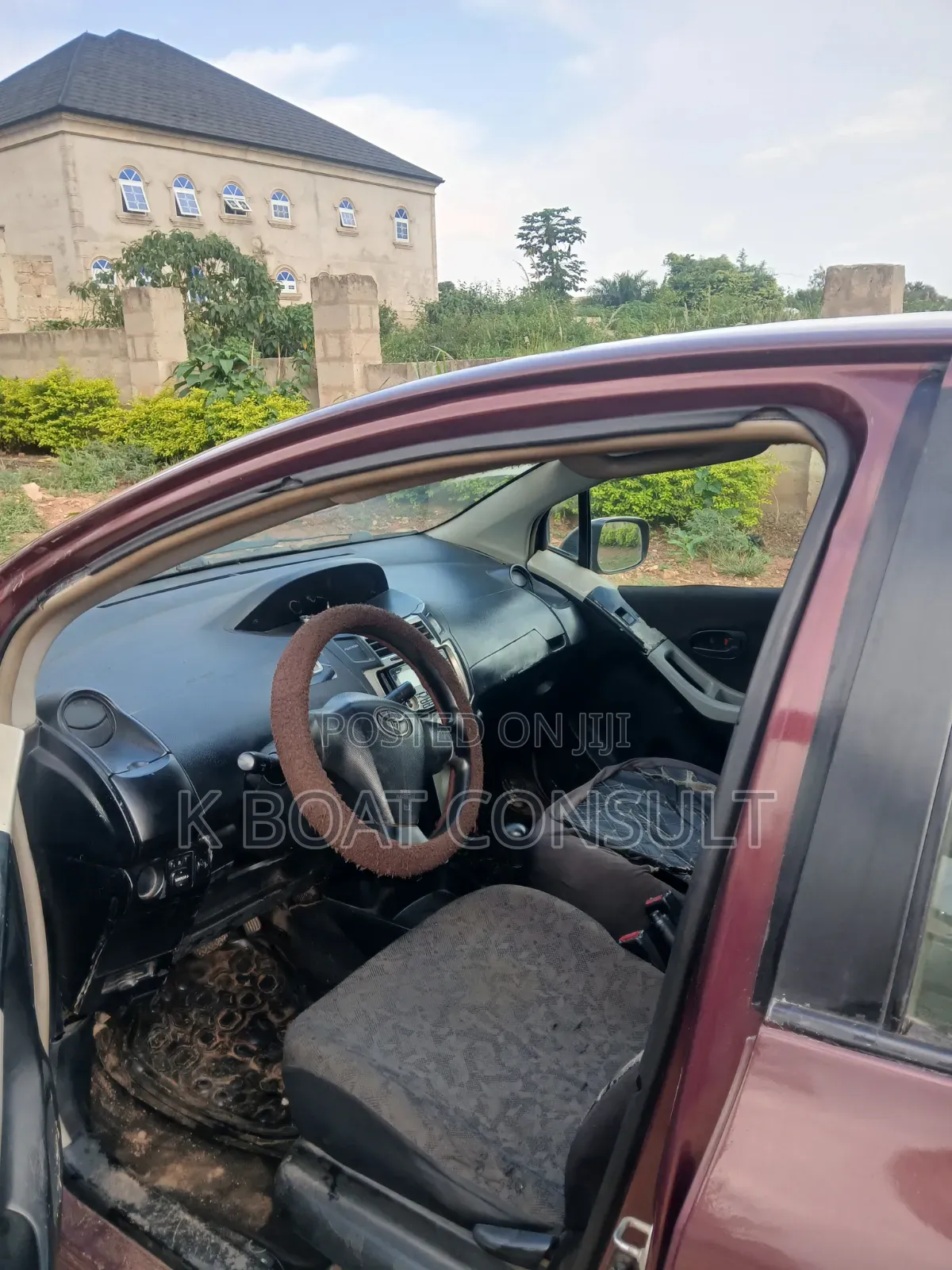 Toyota Vitz 2010 Brown