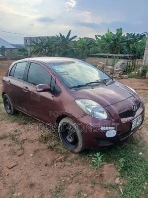 Toyota Vitz 2010 Brown