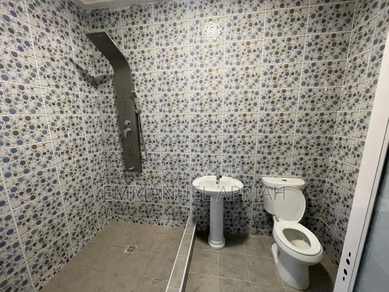 2bdrm Apartment in Gbawe Zero for rent