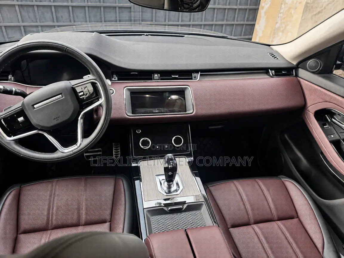 Land Rover Range Rover Evoque 2023 Gray
