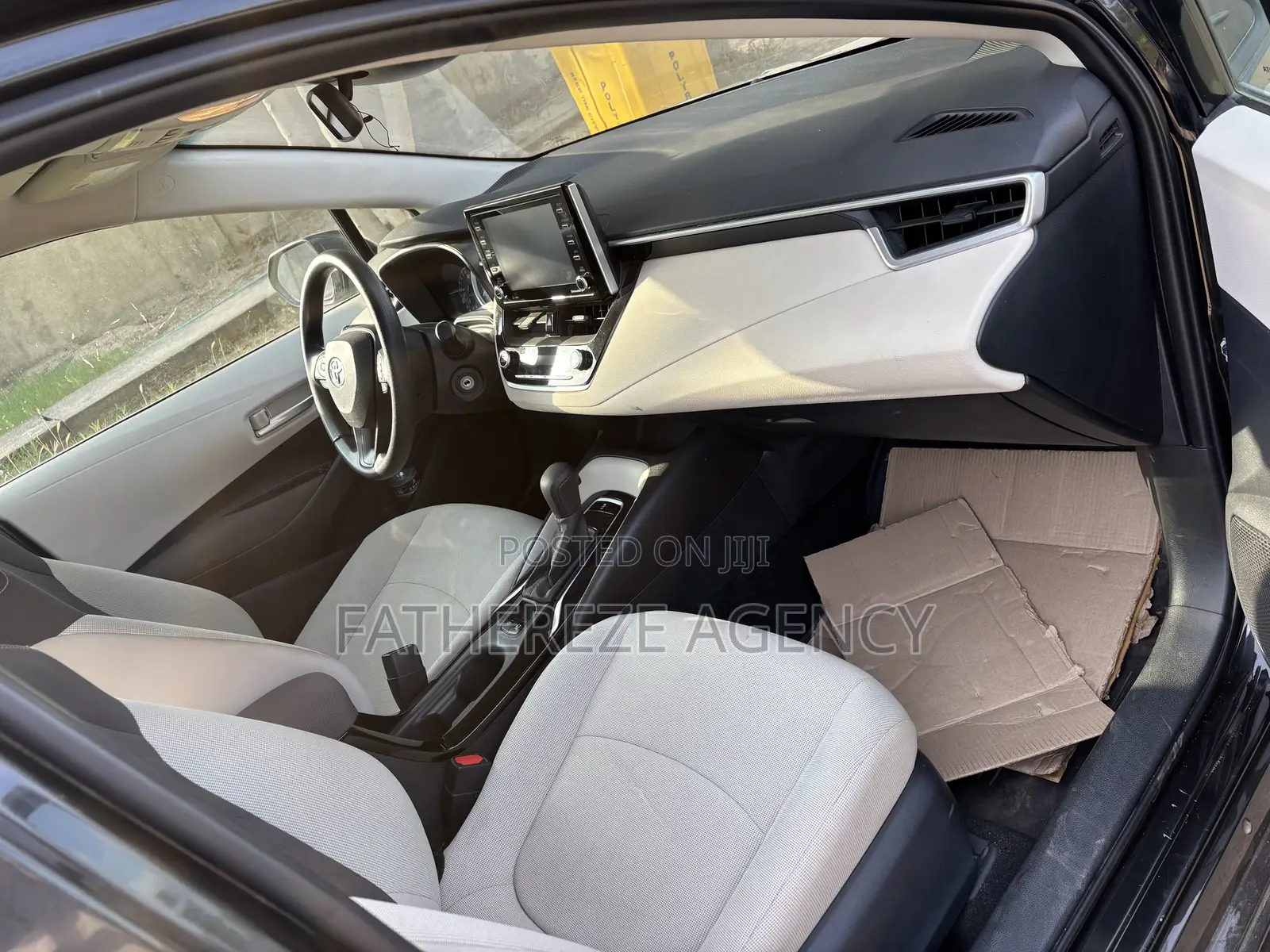 Toyota Corolla LE 2021 Black