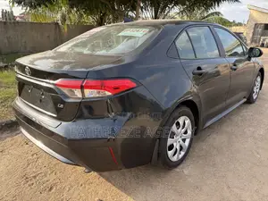 Toyota Corolla LE 2021 Black
