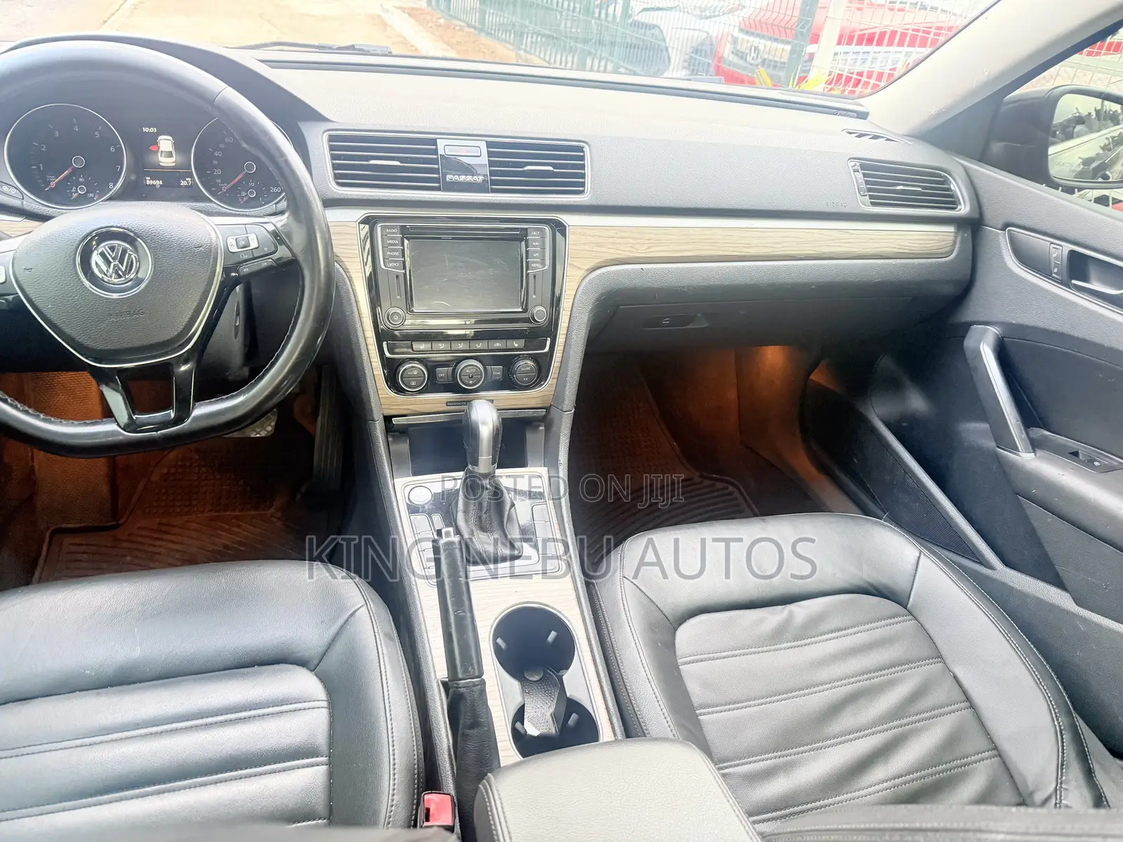 Volkswagen Passat 2.0T Wolfsburg Edition 2019 Blue