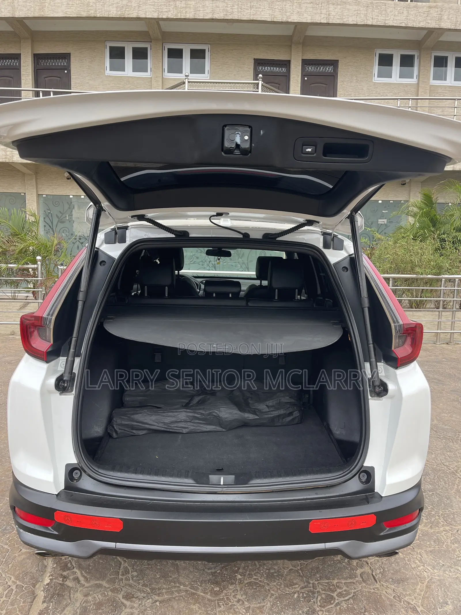 Honda CR-V Special Edition 2021 White
