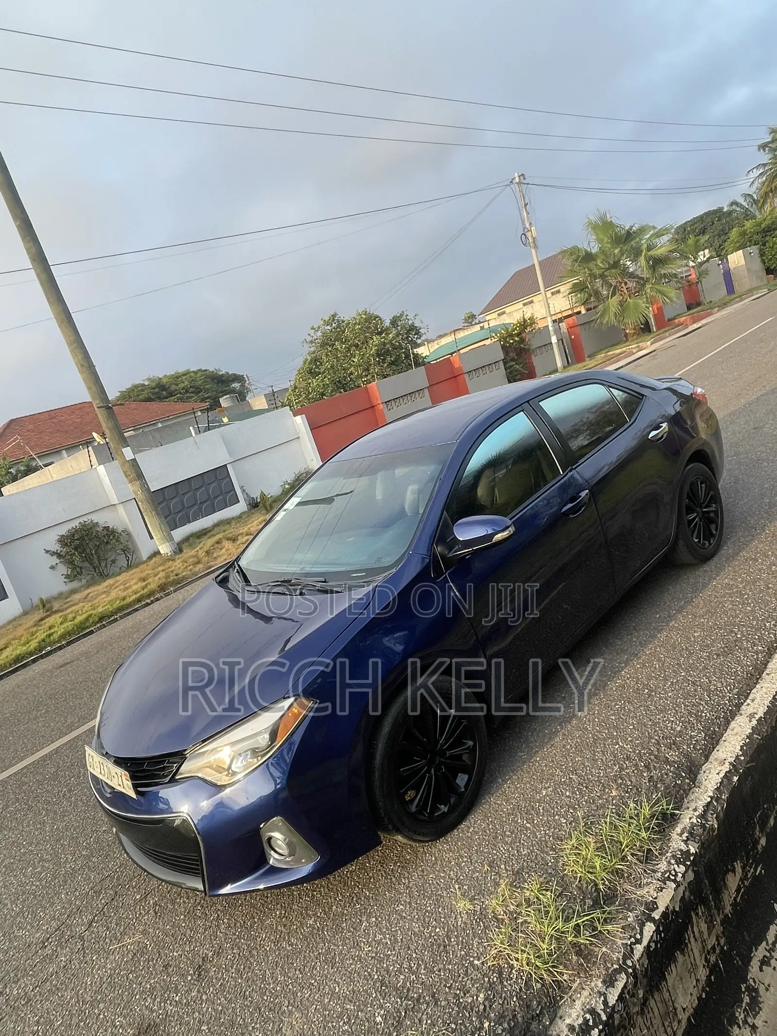 Toyota Corolla LE 4dr Sedan (1.8L 4cyl CVT) 2015 Blue