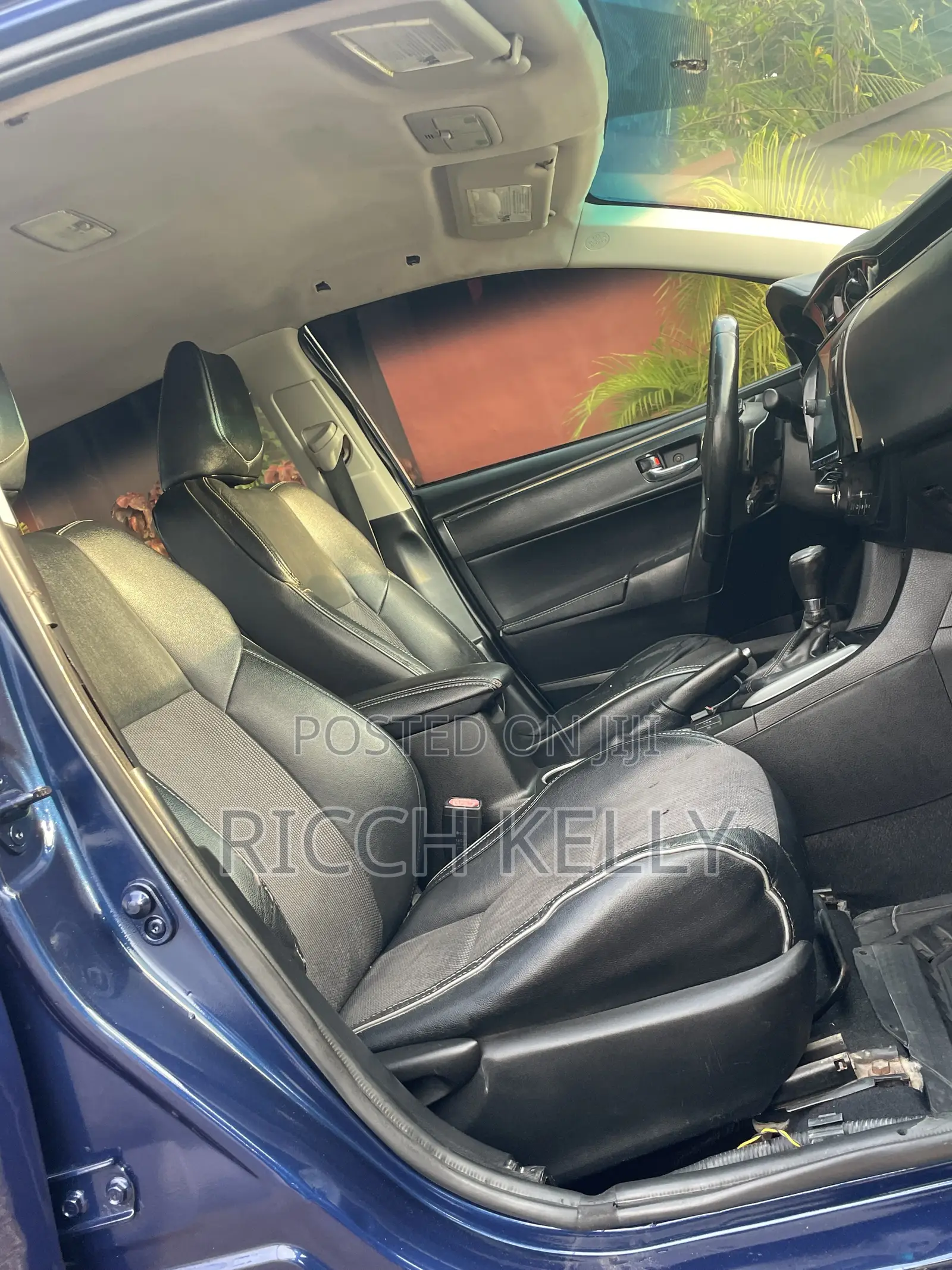 Toyota Corolla LE 4dr Sedan (1.8L 4cyl CVT) 2015 Blue