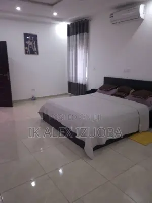 Furnished 4bdrm House in Lakeside Community 8 for sale