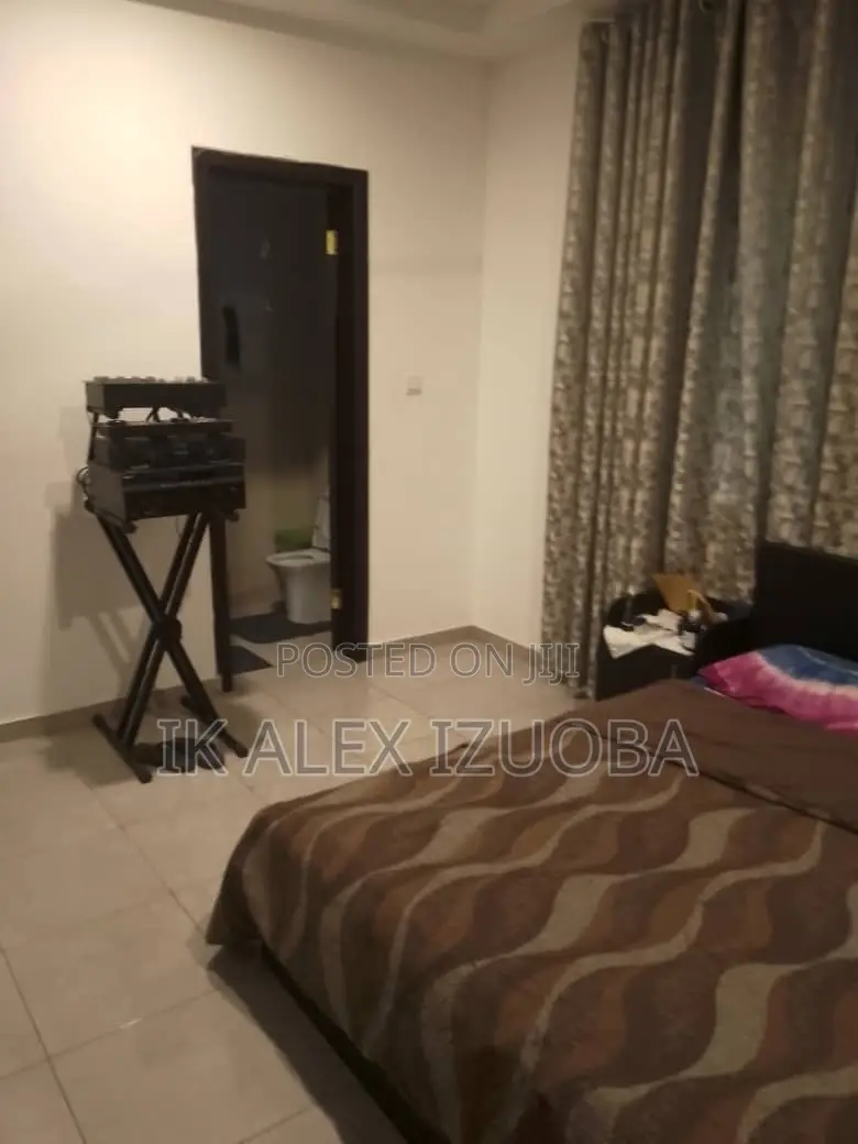 Furnished 4bdrm House in Lakeside Community 8 for sale