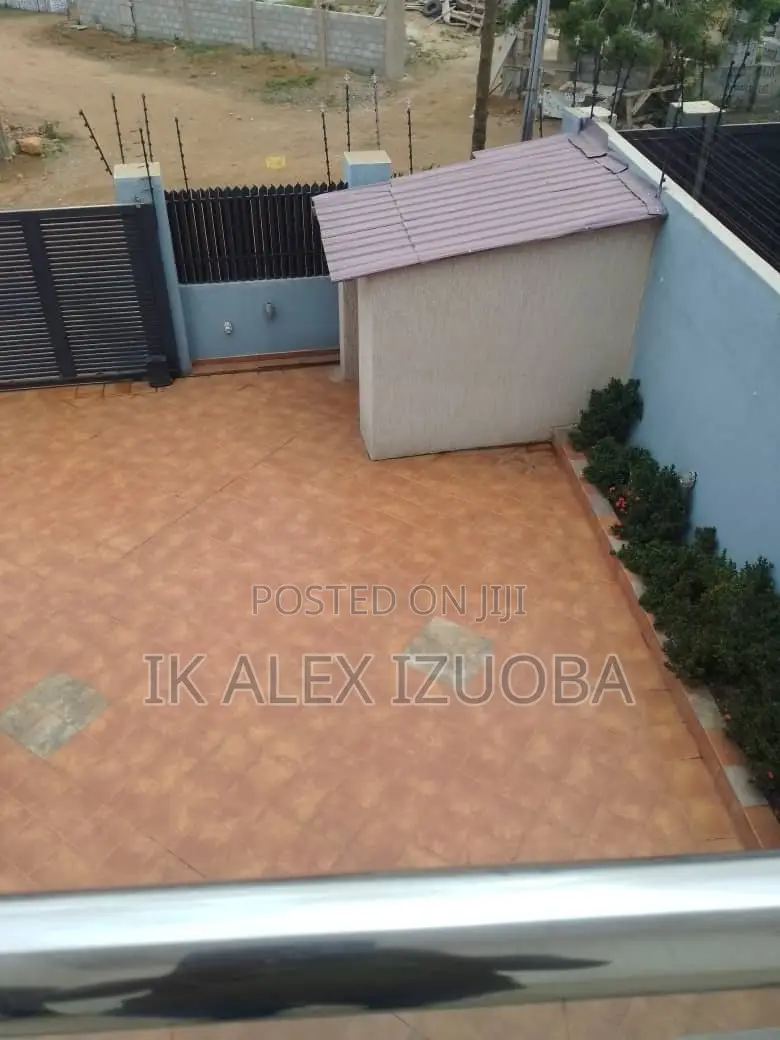 Furnished 4bdrm House in Lakeside Community 8 for sale