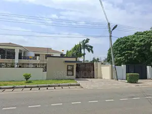 4bdrm House in Airport Residential Area for sale