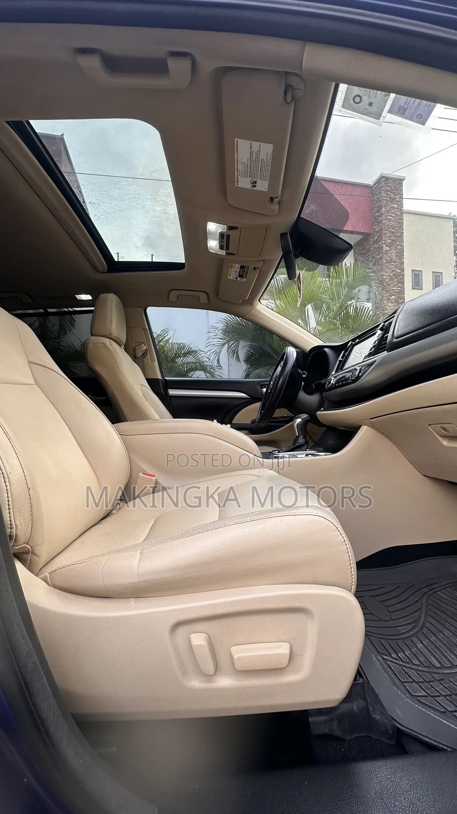 Toyota Highlander XLE 4x4 V6 (3.5L 6cyl 8A) 2017 Blue