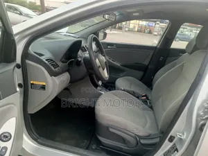 Hyundai Accent SE Sedan 2017 Silver
