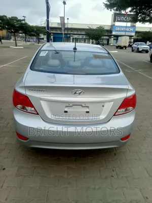 Hyundai Accent SE Sedan 2017 Silver
