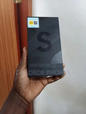 New Samsung Galaxy S22 5G 256 GB Black