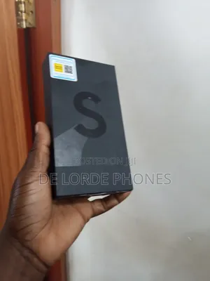 New Samsung Galaxy S22 5G 256 GB Black