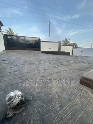 4bdrm Duplex in Kwabenya Top Hills, Accra Metropolitan for sale