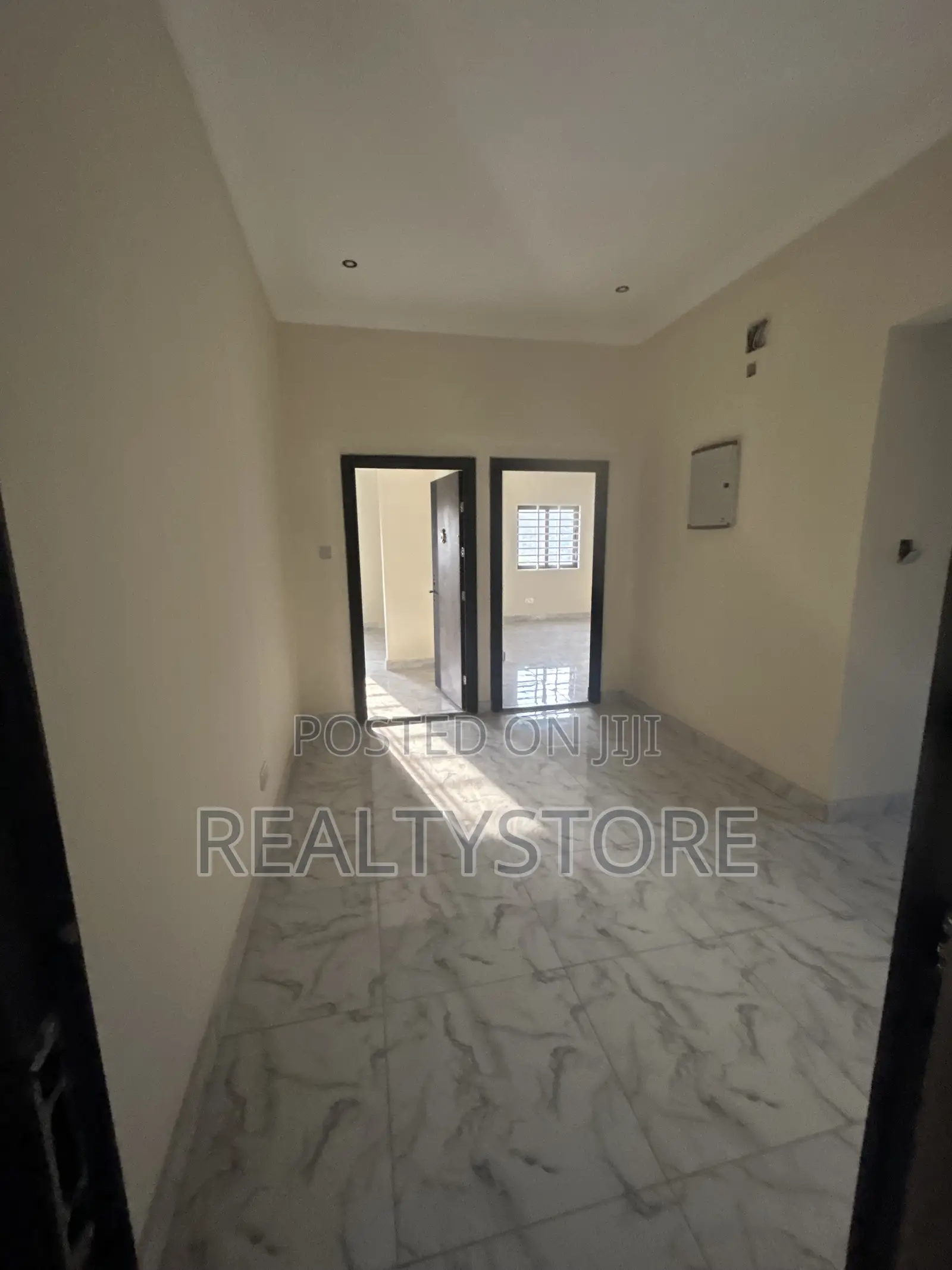 4bdrm Duplex in Kwabenya Top Hills, Accra Metropolitan for sale