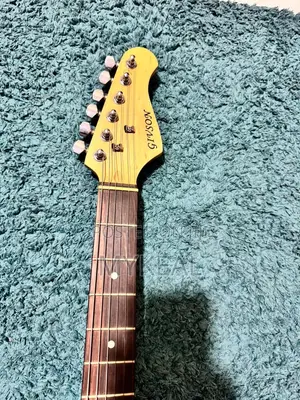 Givson Electric Guitar (Sunburst) + Full Accessories Kit