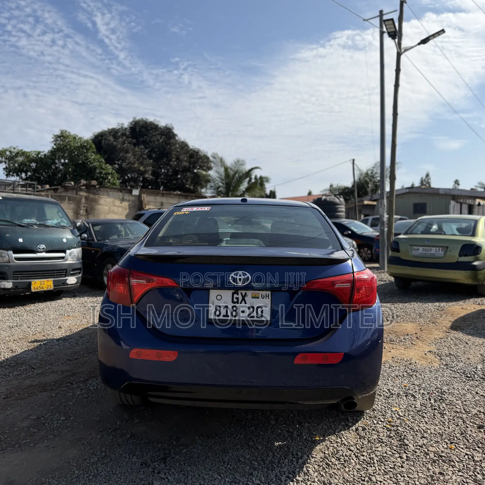 Toyota Corolla SE Special Edition 4dr Sedan (1.8L 4cyl CVT) 2017 Blue