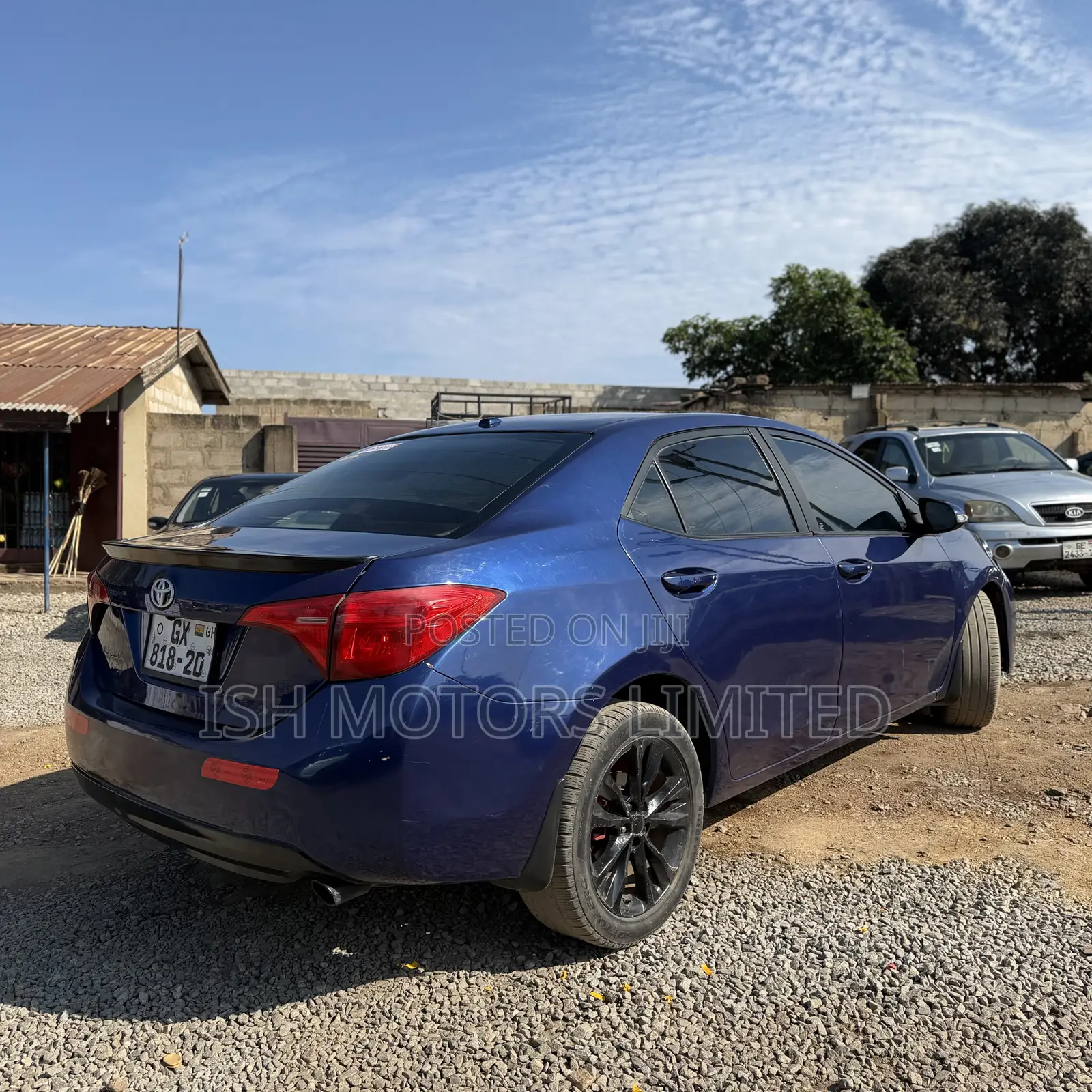 Toyota Corolla SE Special Edition 4dr Sedan (1.8L 4cyl CVT) 2017 Blue