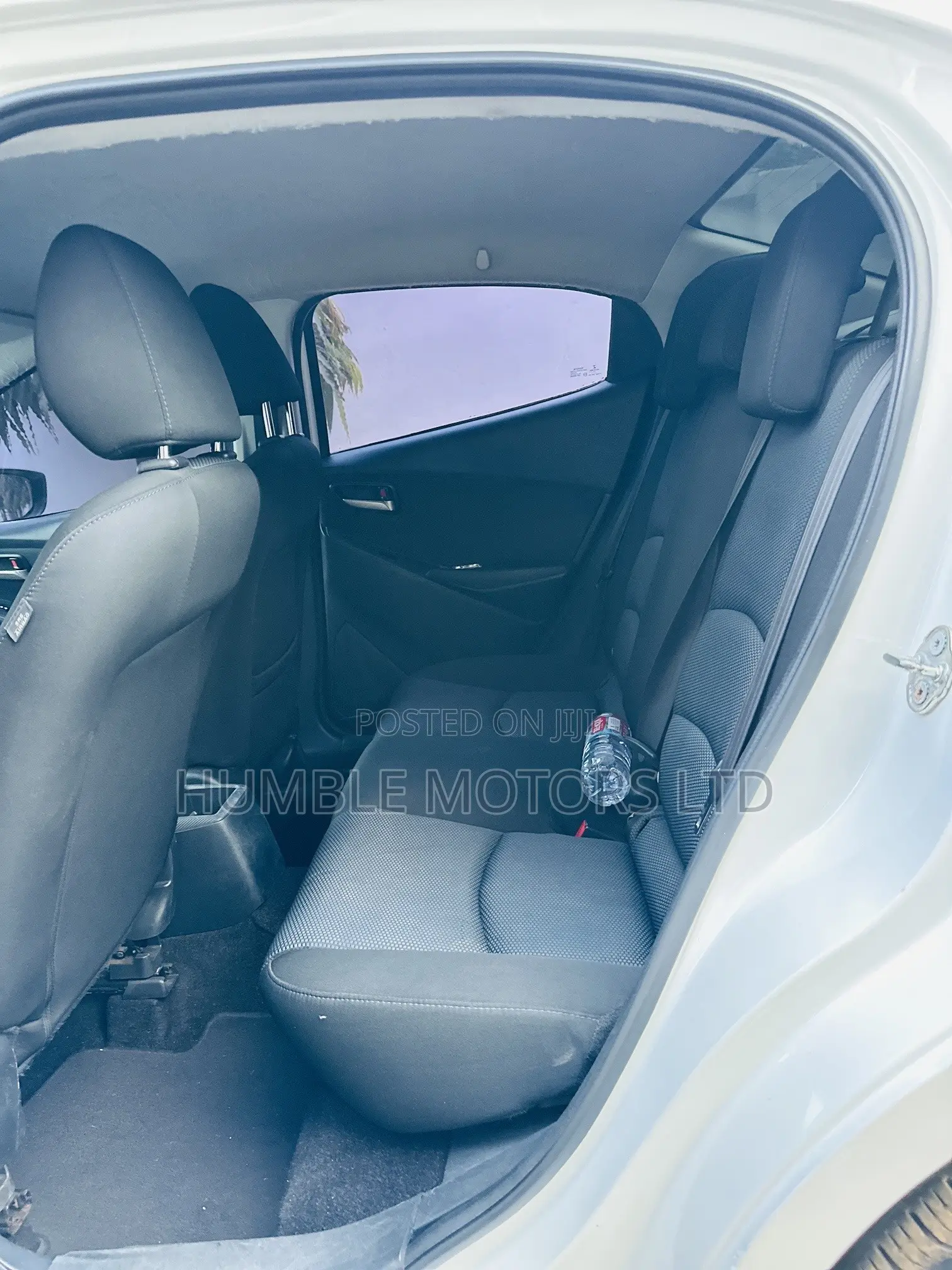 Toyota Corolla 2019 White