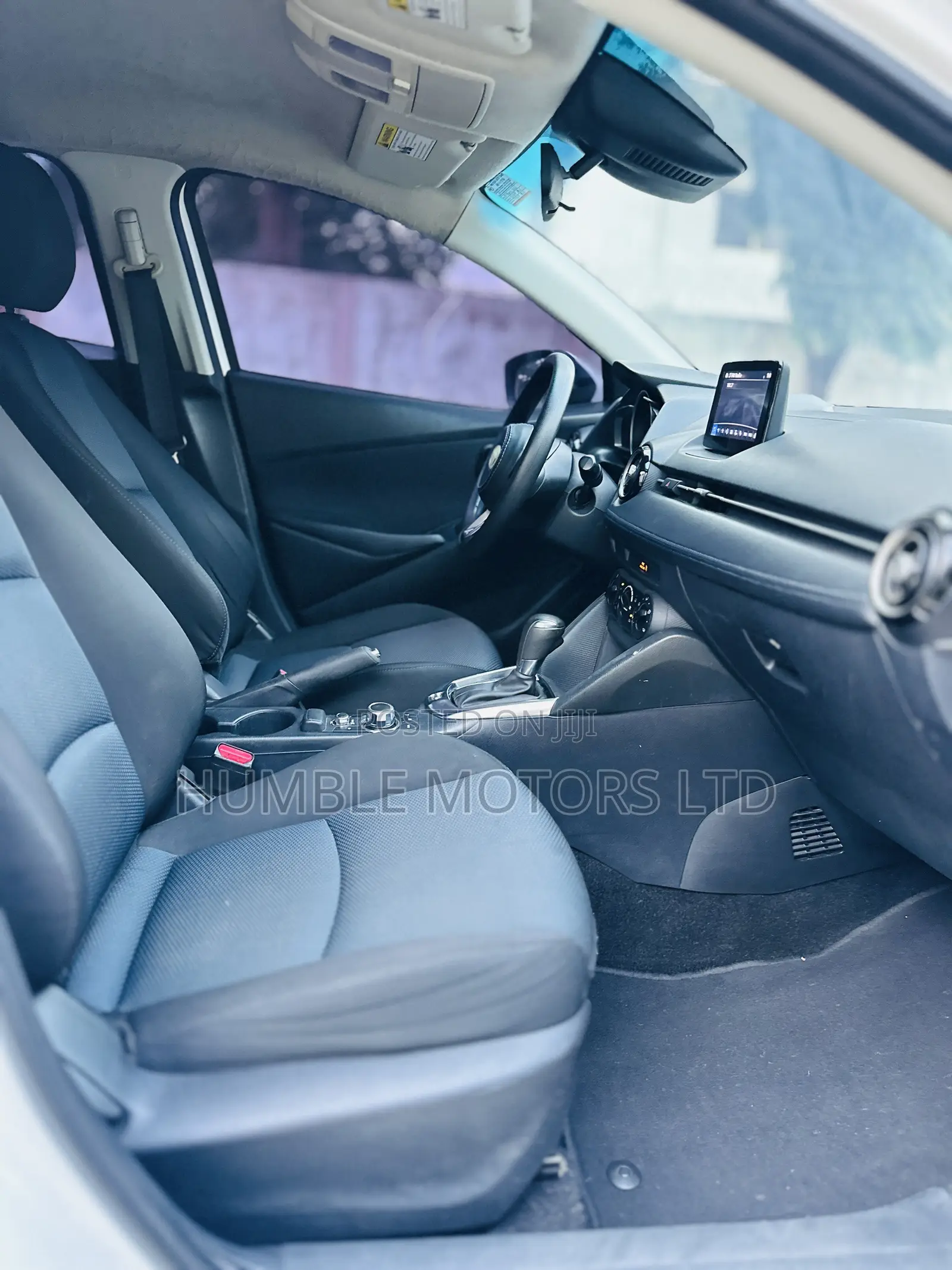 Toyota Corolla 2019 White