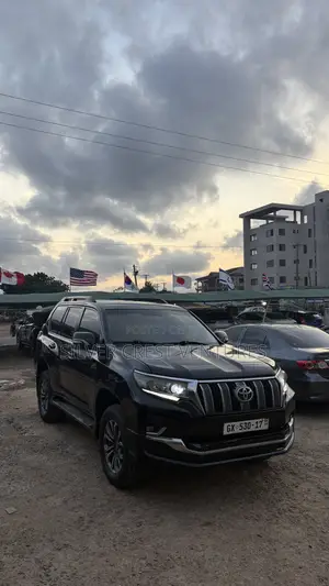 Toyota Land Cruiser Prado 2017 Black