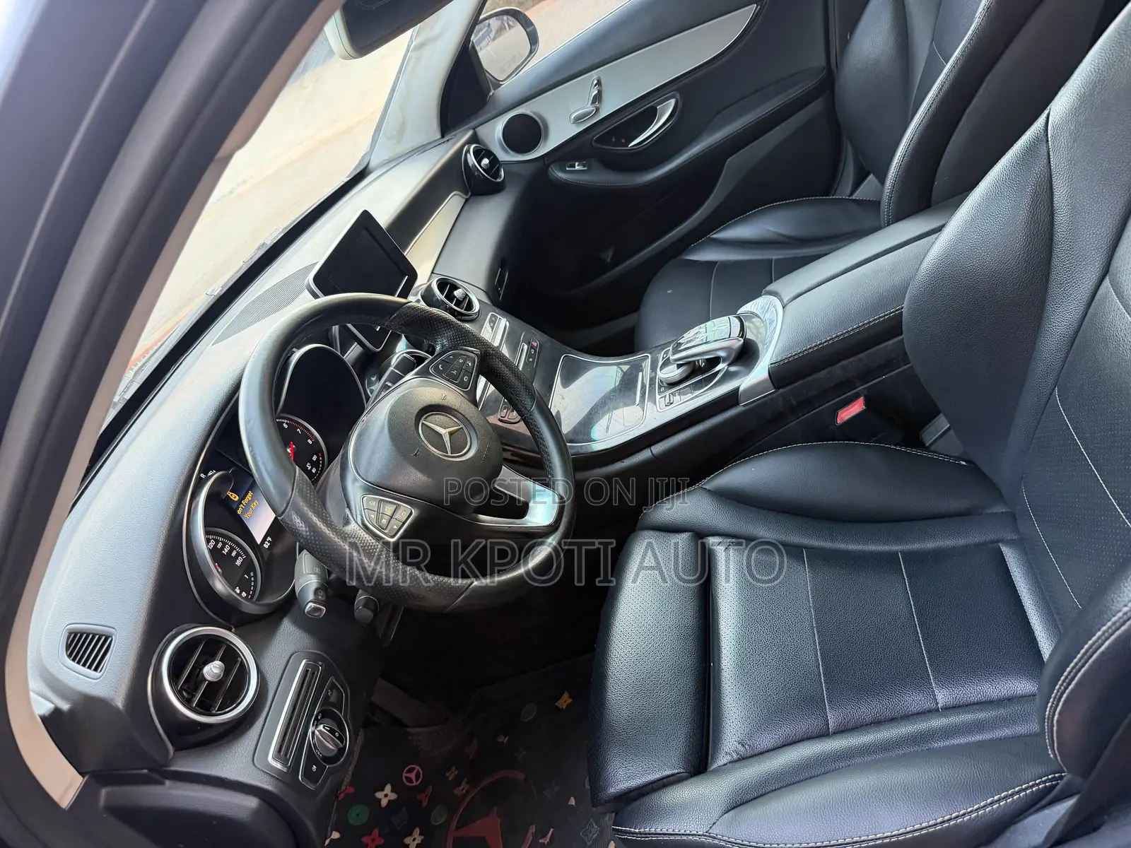 Mercedes-Benz C300 2015 Black