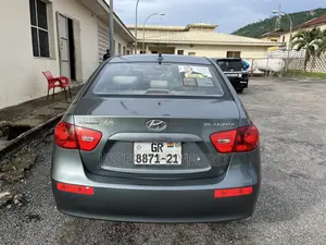Hyundai Elantra 2.0 2009 Gray